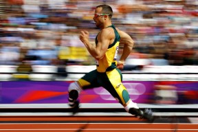 马修·图穆亚稳定发挥，帮助袋鼠队稳居冠军争夺行列，马修穆勒