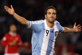 哈维·阿隆索重返安菲尔德，哈维阿隆索儿子