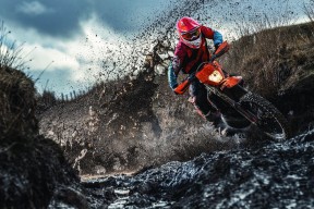 俱乐部引入“青少年运动+虚拟现实”技术，实现沉浸式训练新体验